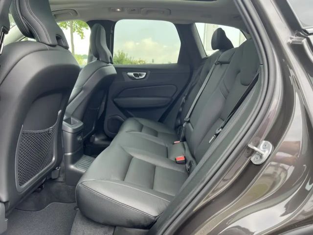 Volvo XC60 AWD Dark Plus T6