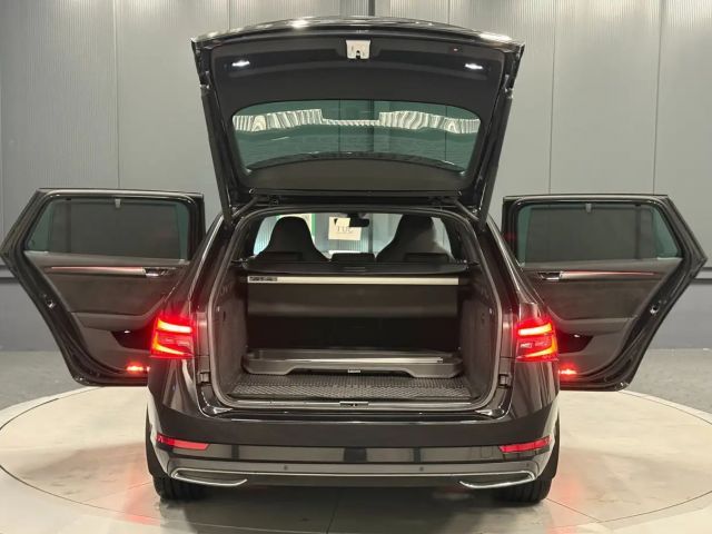 Skoda Superb 4x4 Combi Sportline