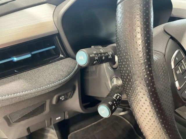 MG MG5 Luxury Standard range