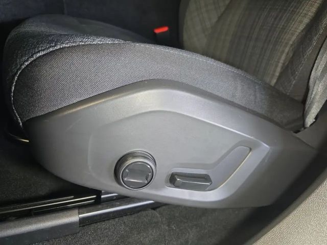 Volvo XC60 AWD Core Recharge T8