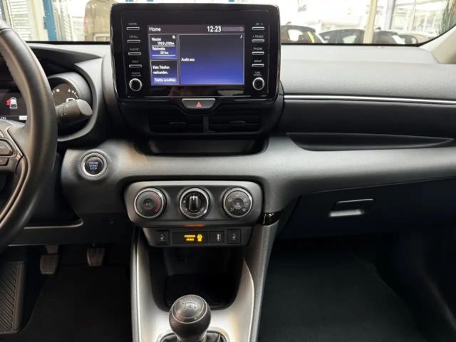 Toyota Yaris Hatchback Team D