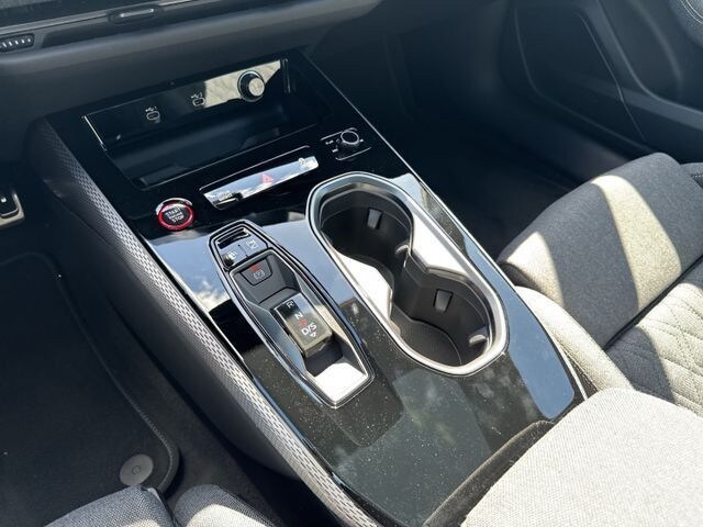 Audi A6 Avant Quattro S-Tronic