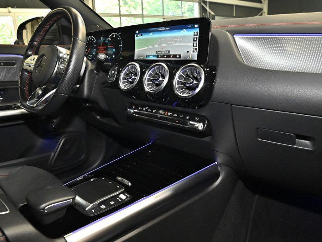 Mercedes-Benz EQA 300 4MATIC