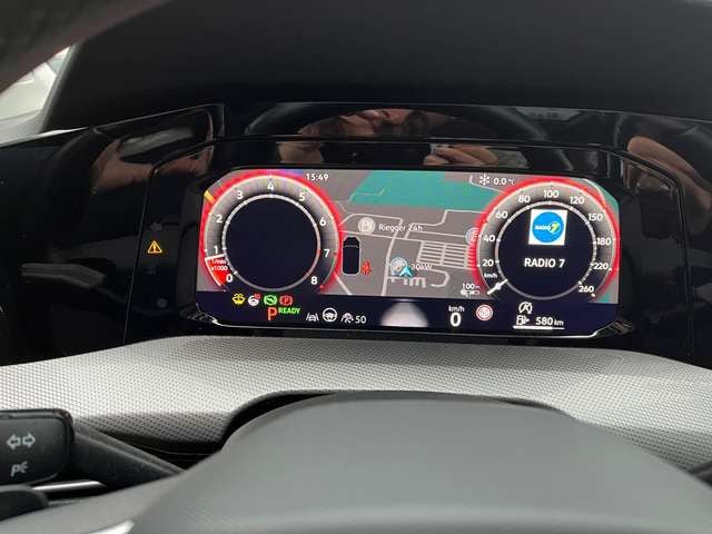 Volkswagen Golf DSG Style Variant