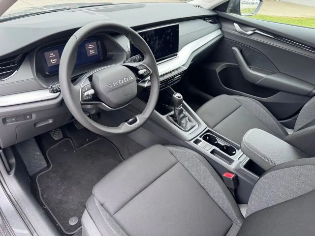 Skoda Octavia Essence TSI