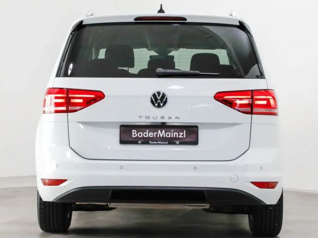 Volkswagen Touran 1.5 TSI DSG