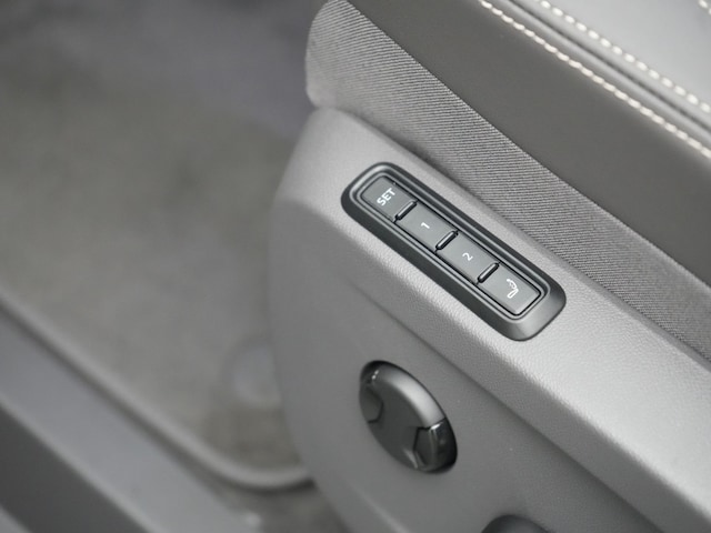 Volkswagen Multivan Lang T7