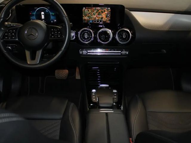 Mercedes-Benz GLA 200 Style