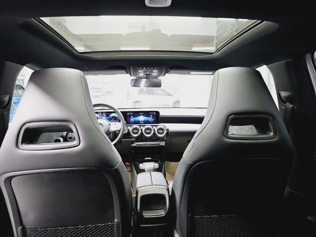 Mercedes-Benz A 200 AMG Line