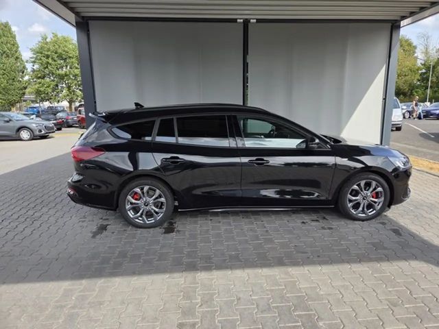 Ford Focus ST Line Wagon