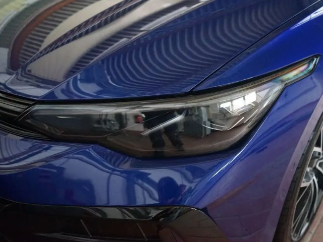 Volkswagen Golf 2.0 TSI Golf VIII Variant