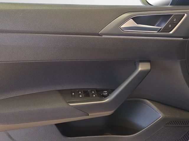 Volkswagen Taigo 1.0 TSI R-Line