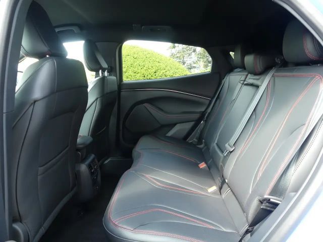 Ford Mustang Mach-E AWD