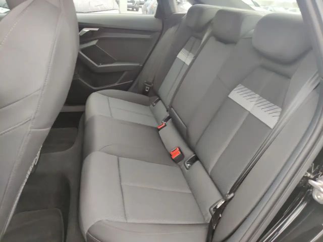 Audi A3 40 TFSI Quattro S-Line S-Tronic Sedan