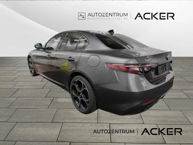 Alfa Romeo Giulia AT8 Q4 Turbo Veloce