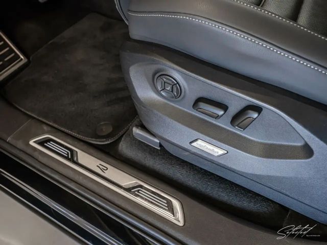 Volkswagen Touareg 4Motion R-Line