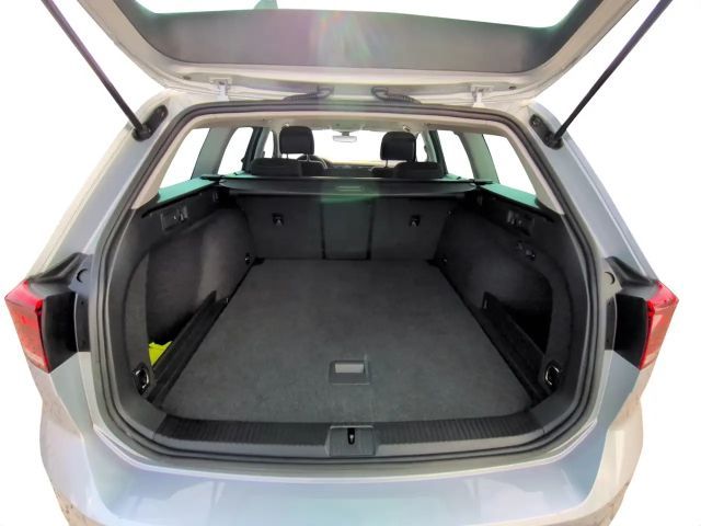 Volkswagen Passat 1.5 TSI Business DSG Variant