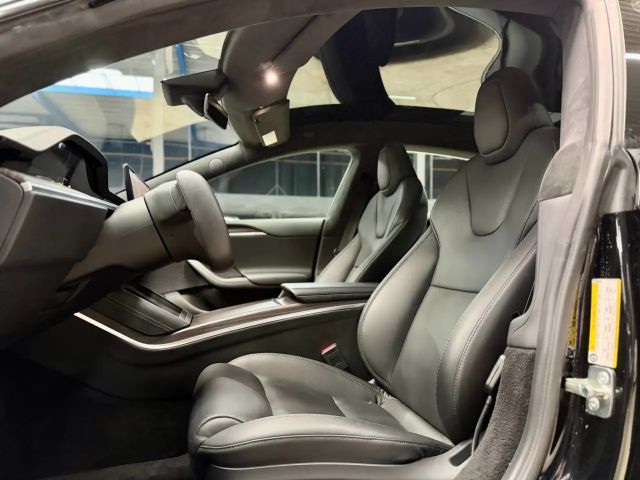 Tesla Model S Long Range