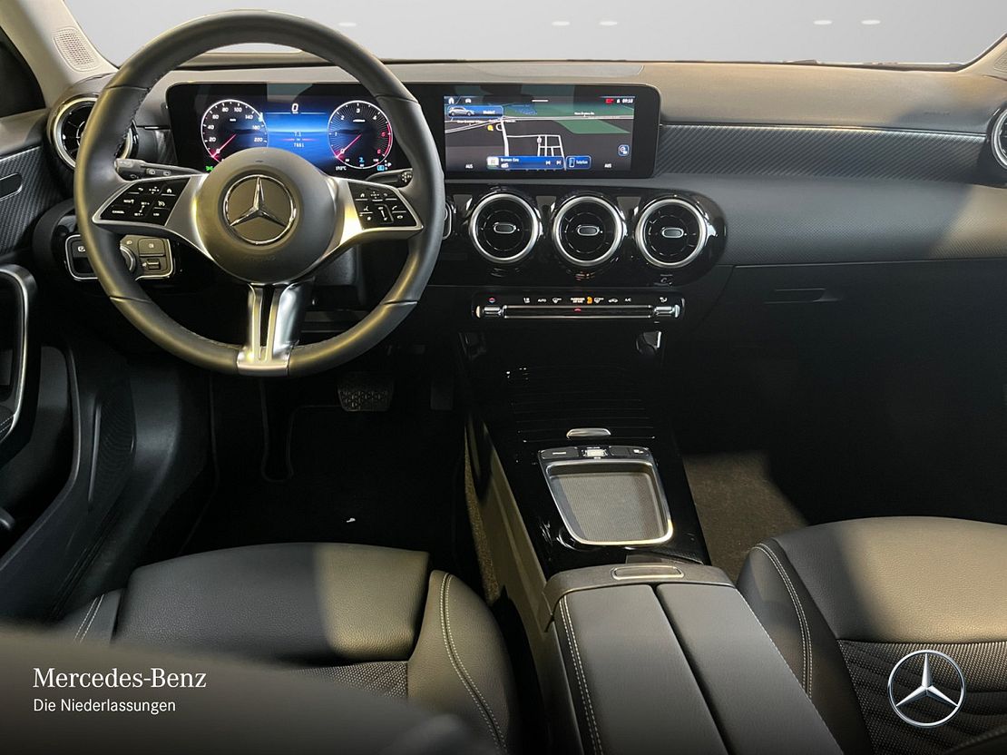 Mercedes-Benz A 180 A 180 d