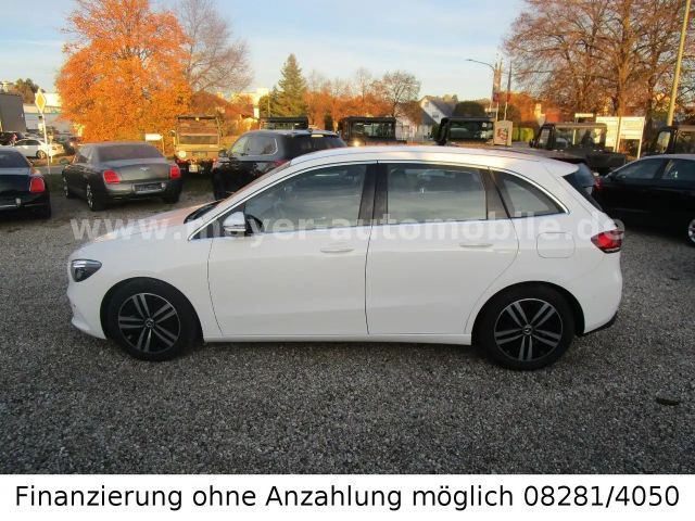 Mercedes-Benz B 180 B 180 d Progressive Sedan