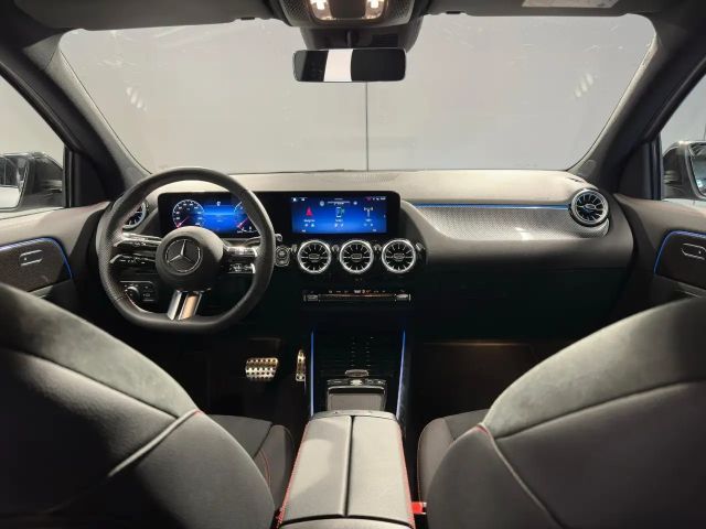 Mercedes-Benz GLA 200 4MATIC GLA 200 d