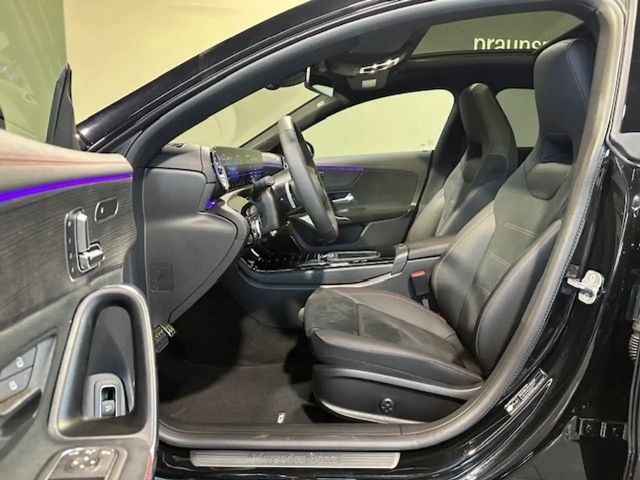 Mercedes-Benz CLA 180 AMG Line Shooting Brake