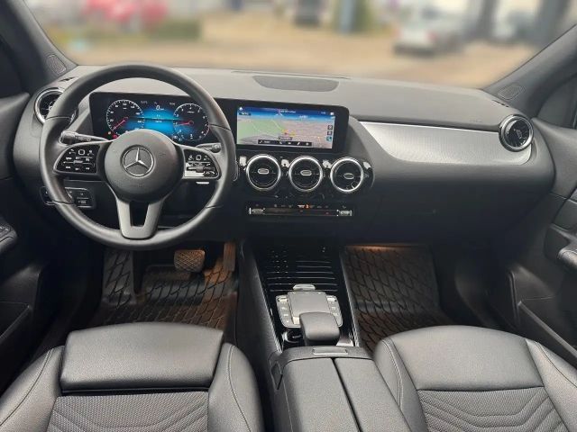 Mercedes-Benz GLA 200 4MATIC Style