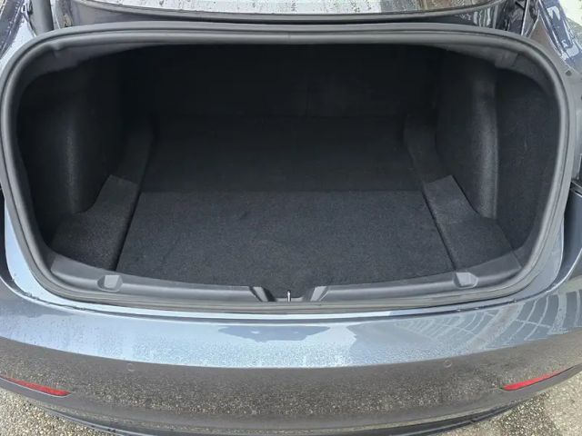 Tesla Model 3 AWD Performance