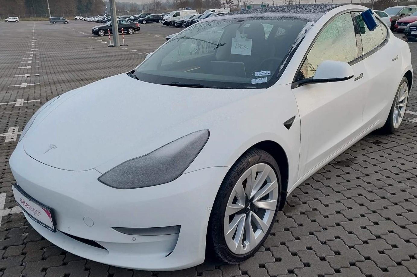 Tesla Model 3 AWD Dual Motor Long Range