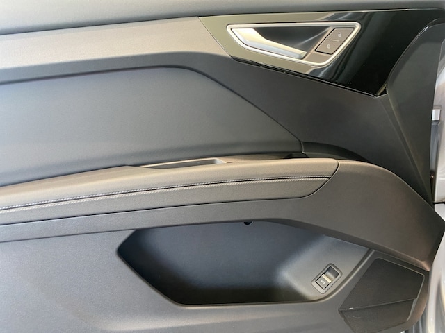 Audi Q4 e-tron SUV 45 e-tron Audi Q4 e-tron