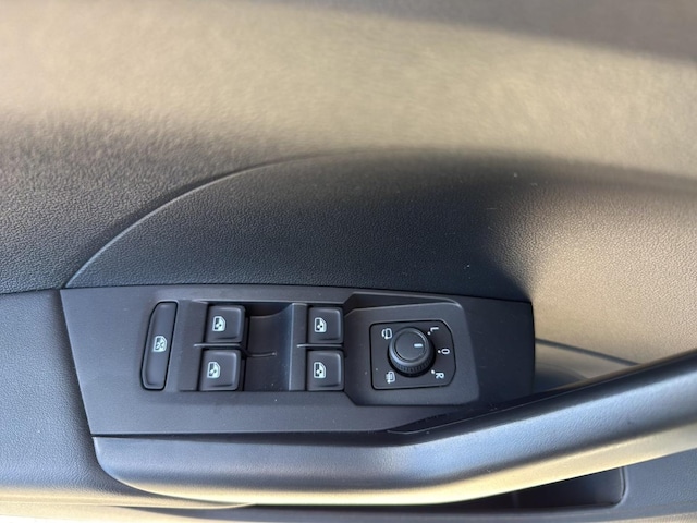 Volkswagen T-Cross TSi CarPlay+ACC+LED+Virt+PDC