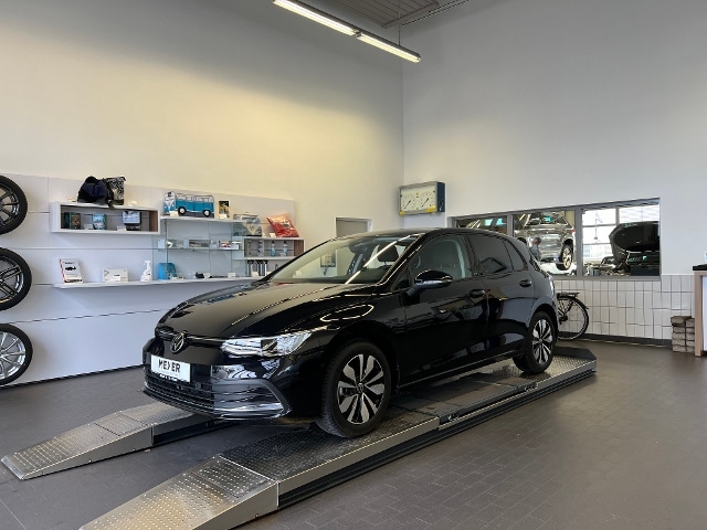 Volkswagen Golf 1.5 eTSI DSG Golf VIII Move