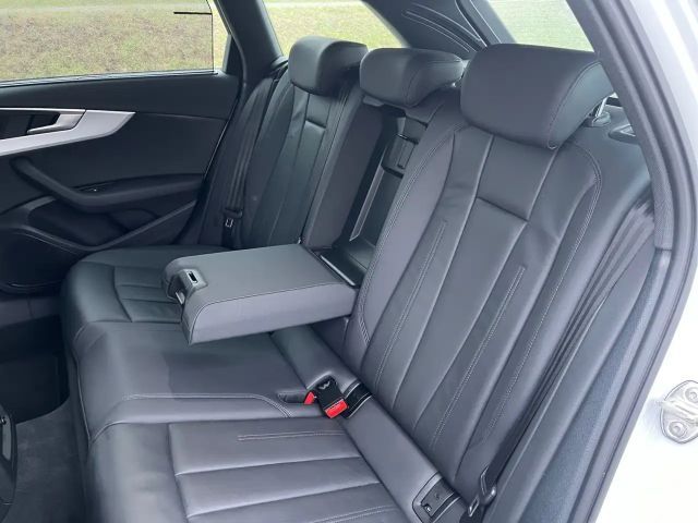 Audi A4 40 TDI Quattro S-Line S-Tronic