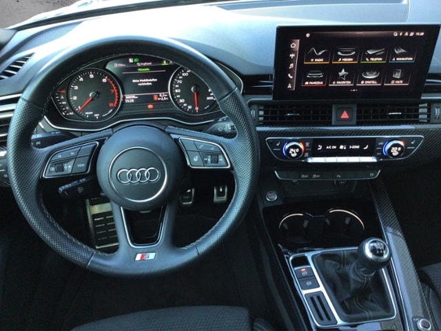 Audi A4 35 TFSI Avant S-Line