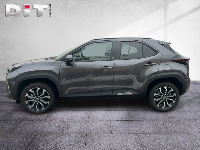 Toyota Yaris Cross Team D