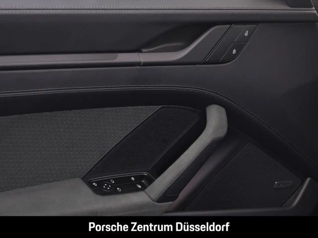 Porsche 992 4 Coupé GTS Targa