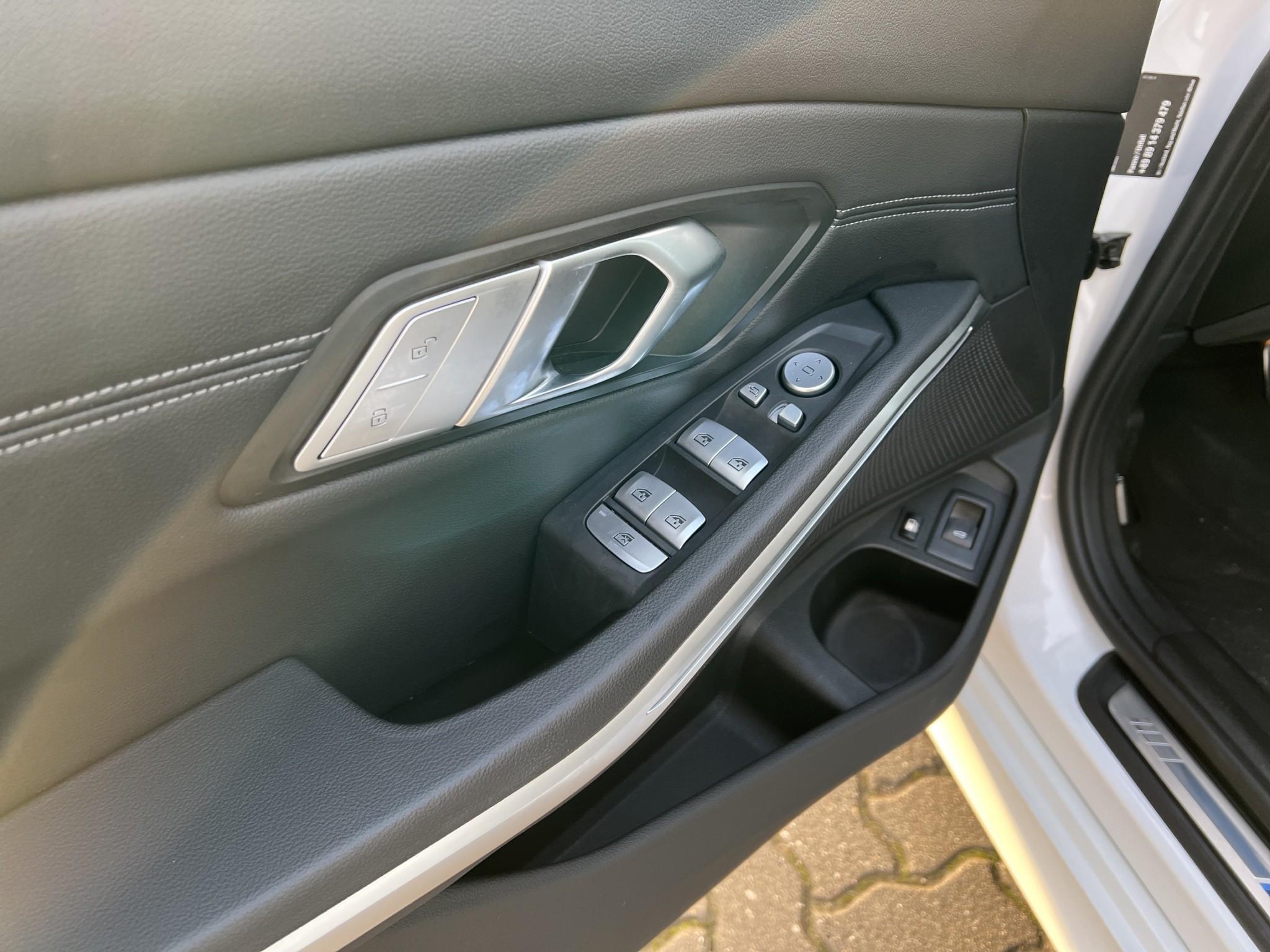 BMW 330 330e Touring