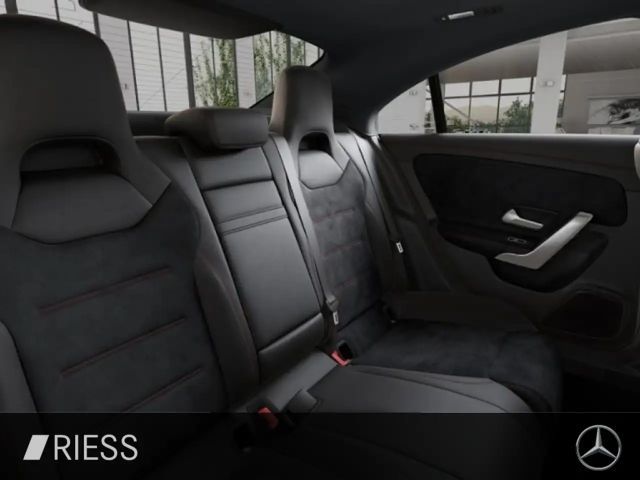 Mercedes-Benz CLA 200 AMG Line Coupé