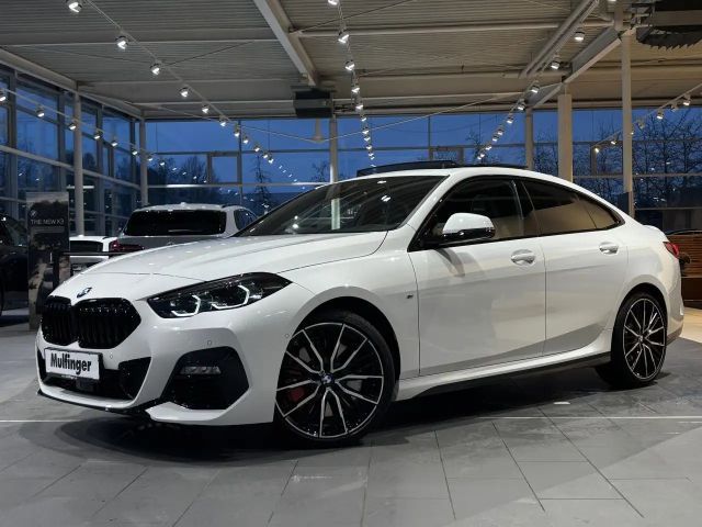 BMW 220 220i Coupé M-Sport xDrive