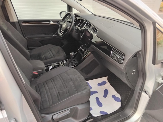 Volkswagen Touran 1.5 TSI DSG Highline