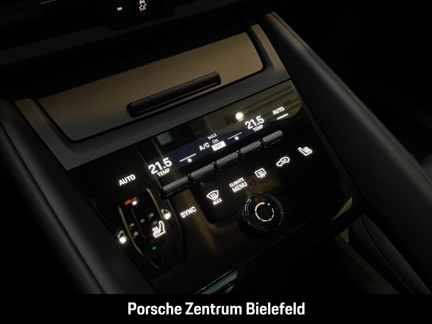 Porsche Macan LED-Matrix Abstandstempomat Luftfederung
