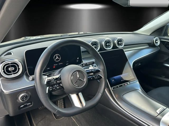 Mercedes-Benz C 200 AMG Line Sedan