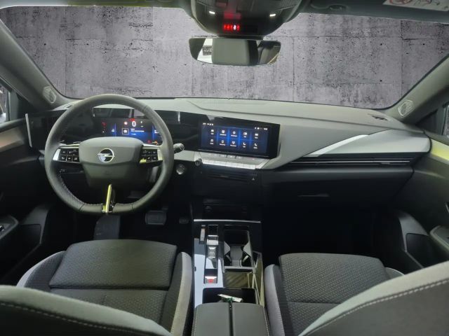 Opel Astra 1.2 Turbo Edition Turbo