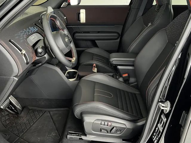 MINI John Cooper Works Countryman John Cooper Works Countryman A