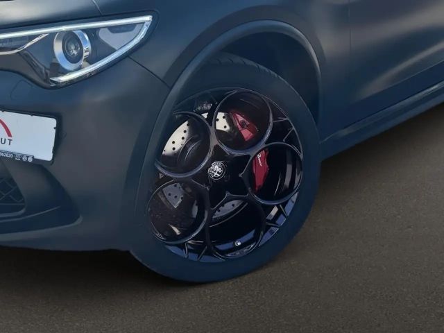 Alfa Romeo Stelvio Q4 Quadrifoglio Turbo