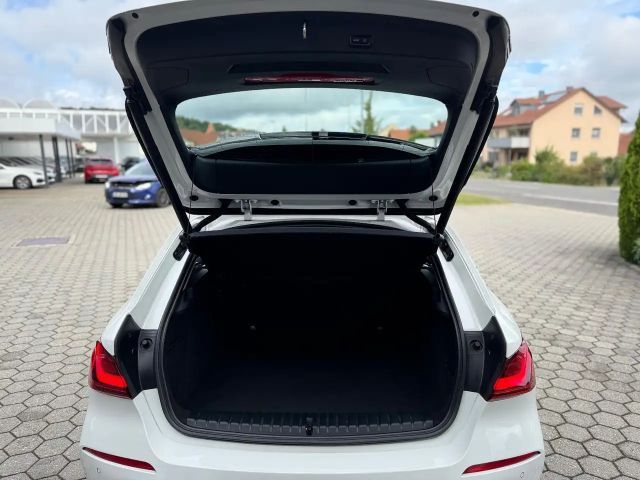 BMW 120 120i Sedan Sport Line