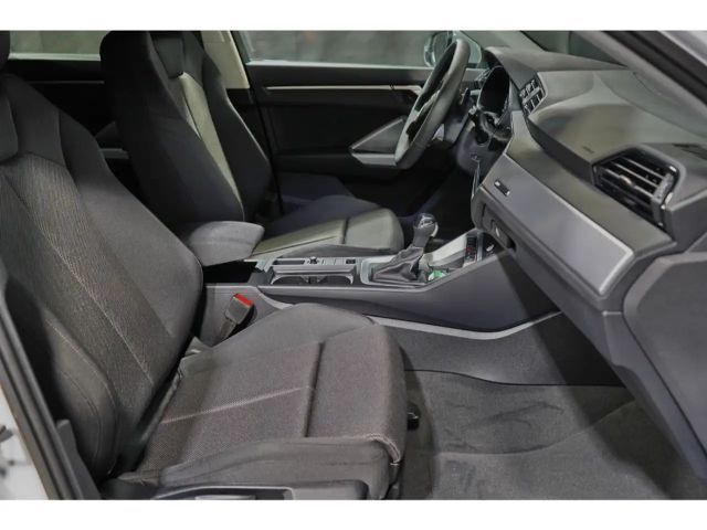 Audi Q3 35 TFSI S-Tronic