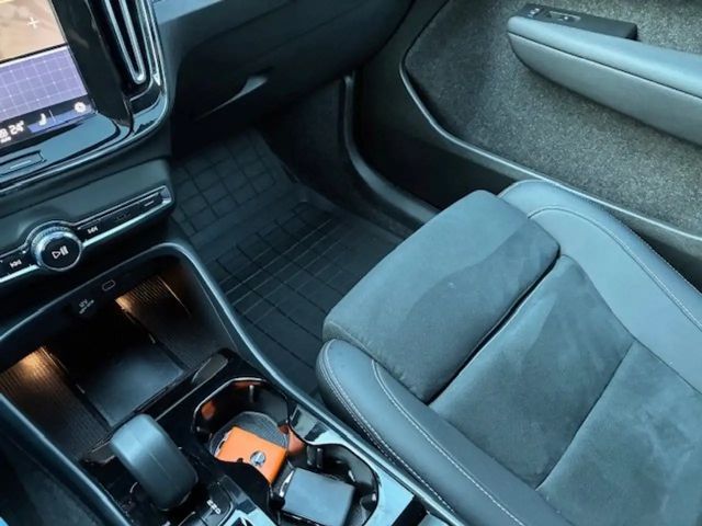 Volvo XC40 Dark Ultra