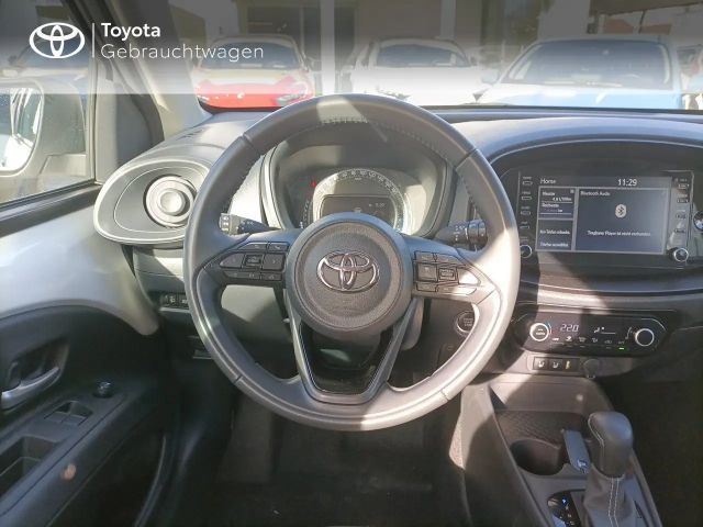 Toyota Aygo X Comfort Hatchback Play X-play