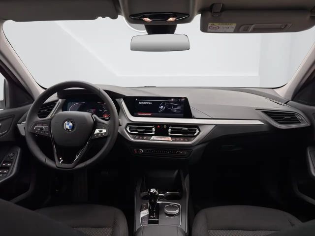 BMW 116 116i 5-deurs Sedan